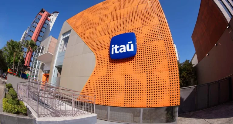 O ‘Tédio’ do Itaú (ITUB4): Lucro Bilionário Confirma Estabilidade e Surpreende Mercado, Mas Pontos de Atenção Persistem