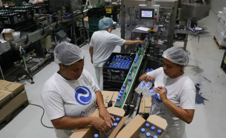 Indústria trava debate sobre fim da escala 6×1 e redução de jornada na Câmara, temendo impacto eleitoral e econômico