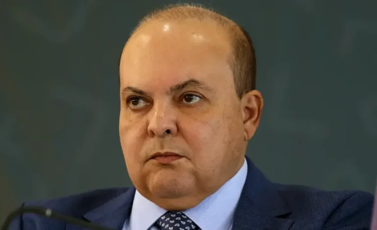 Crise BRB-Master: Ibaneis Deixa Legado de Infraestrutura Sob Sombra de Dívidas Bilionárias e Busca Vaga no Senado
