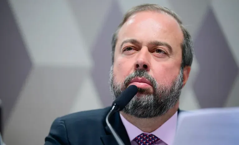 Guerra de Combustíveis: Ministro Alerta Para Ações Contra Postos e Distribuidoras Que Se Aproveitam Para Lucrar Mais