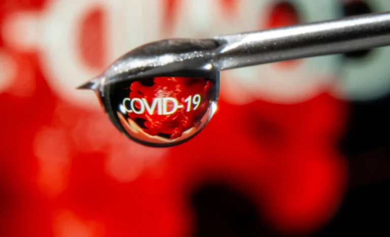 Variante BA.3.2 da Covid-19: O que é a “Cicada” e por que ela exige atenção constante?