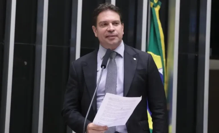 Oposição minimiza detenção de Ramagem nos EUA e alega “procedimento padrão”, mas teme isolamento internacional