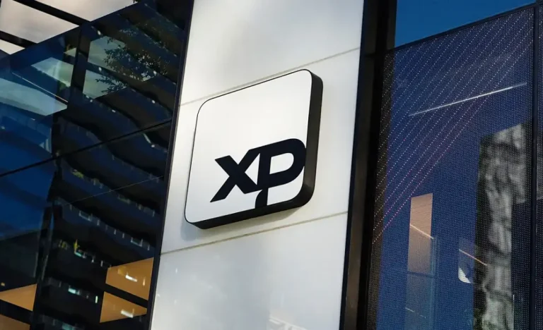Assessoria de Investimentos: Universitários Podem Começar Carreira Antes da Formatura com Planos Estruturados da XP