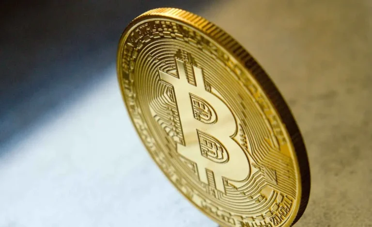 Empiricus Crypto Momentum: 10 criptomoedas de alta para investir AGORA com foco em análise e risco