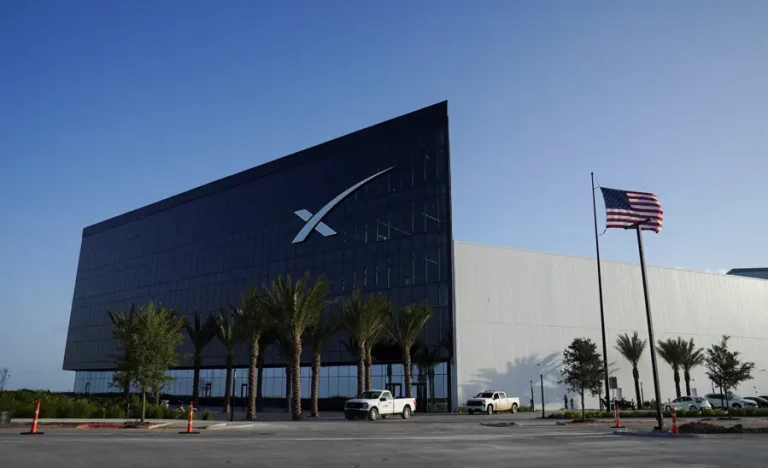 SpaceX de Elon Musk pode comprar startup de IA Cursor por US$ 60 bilhões antes de IPO histórico