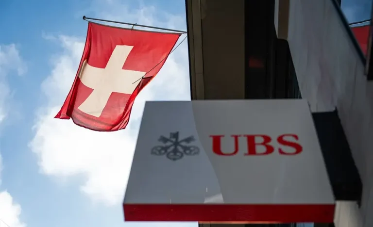 Suíça exige mais capital do UBS: Entenda o impacto de US$ 20 bilhões e as regras que afetam o gigante bancário global
