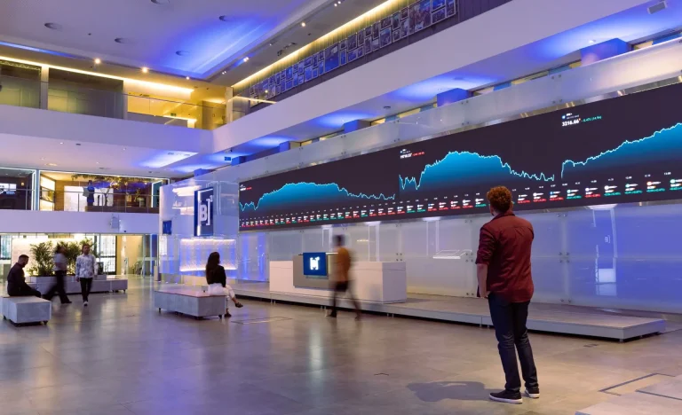 Ibovespa: Mercado Sobe Projeções, Mas “Pechincha” Acaba; O Que Fazer Com Renda Fixa e Bolsa?