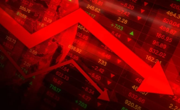Ibovespa despenca 2% com Vale (VALE3) e dólar a R$ 5, enquanto mercado aguarda decisão do Copom e Fed mantém juros nos EUA