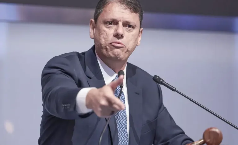 Tarcísio de Freitas: Rejeição de Messias no STF é “fragilidade de Lula” e sinal de “final de ciclo”