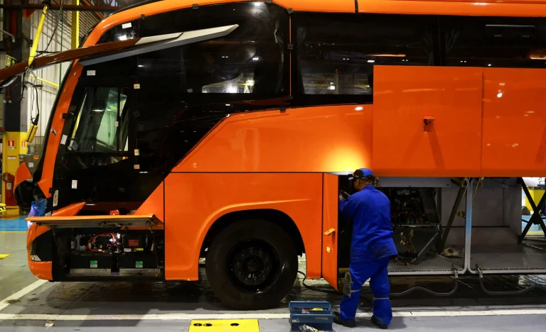Governo Libera R$ 21,2 Bilhões Para Caminhoneiros Autônomos e Empresas de Ônibus no Move Brasil 2