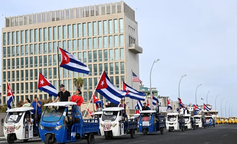 Cuba Repudia Ameaças Militares dos EUA: “Crimes Internacionais” e Bloqueio Intensificado