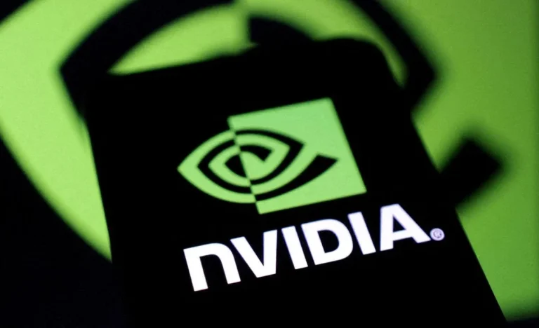 Trump Leva CEO da Nvidia à China para “Abrir Mercado” e Busca Vitórias Econômicas Pós-Irã
