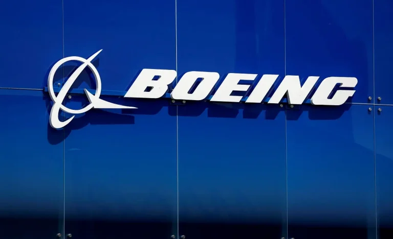 China e EUA: Acordos Bilionários em Jatos Boeing e Carne Bovina Sinalizam Trégua em Guerra Comercial