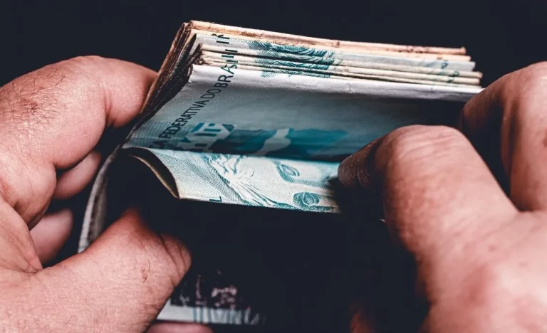 Thiago Salomão, do Market Makers, Abandona Renda Passiva e Revela Nova Estratégia para Multiplicar Patrimônio