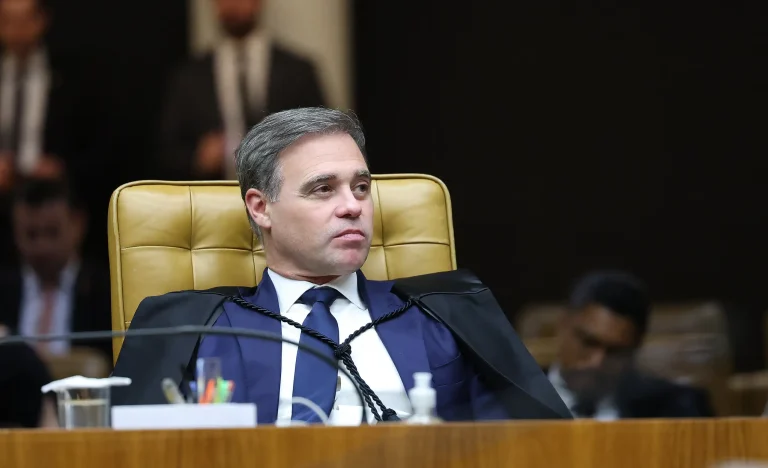 STF arquiva ação contra espionagem de jornalistas e parlamentares no governo Bolsonaro