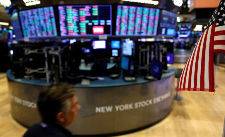 Dow Jones Rumo aos 51 Mil Pontos: Recorde em Wall Street Impulsionado pela Queda do Petróleo e Tensões no Oriente Médio