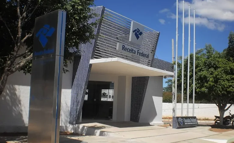 Imposto de Renda: Receita Federal Normaliza Malha Fina Após Erros na Pré-Preenchida; Veja o Que Mudou