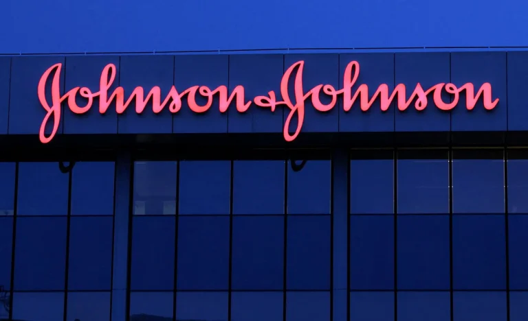 J&J: Medicamento Inovador para Câncer de Próstata Mostra Resultados Dramáticos em Estudo Avançado