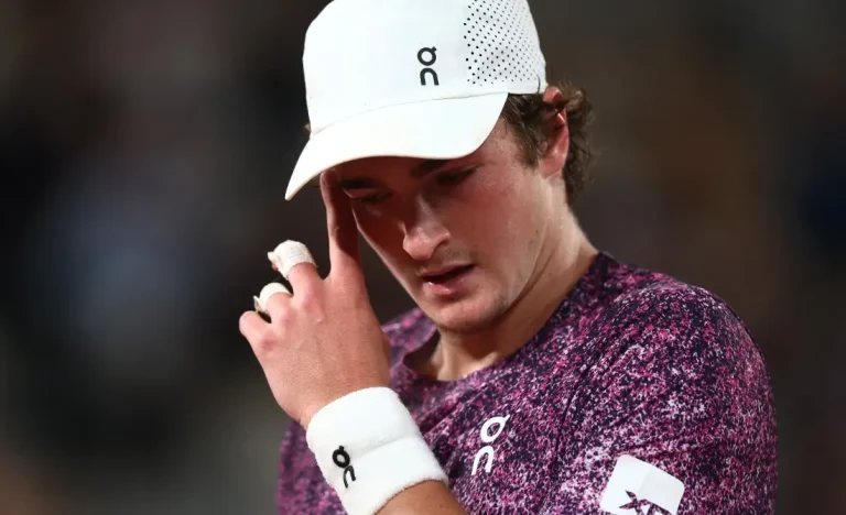 João Fonseca Choca Roland Garros: Brasileiro de 19 Anos Avança às Quartas e Enfrenta Novo Talento Tcheco