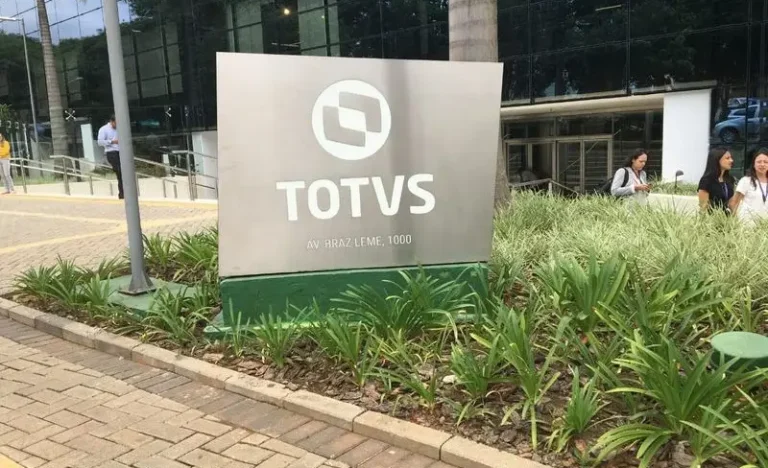 Totvs (TOTS3): Goldman Sachs recomenda compra com potencial de alta de 31% e vê IA como aliada estratégica