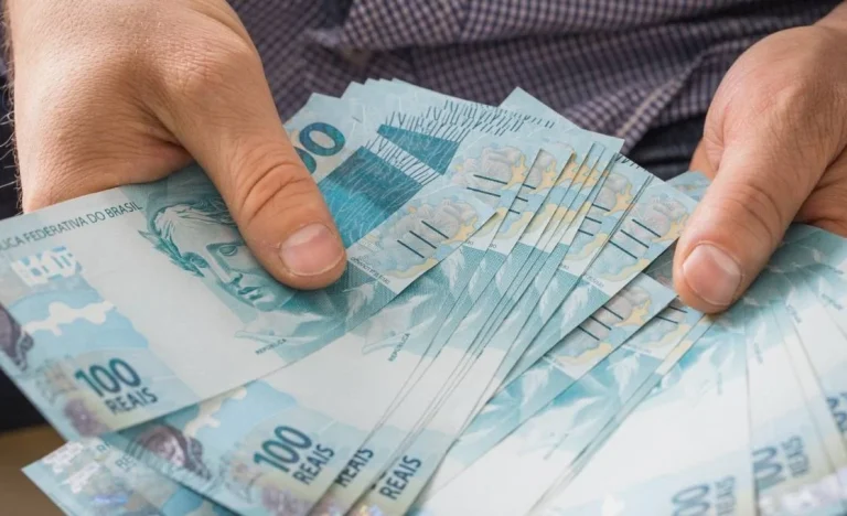 Fundos de Investimento: Renda Fixa Lidera Captação em Maio com R$ 10,3 Bilhões e Atrai Investidores em Cenário de Aversão a Risco