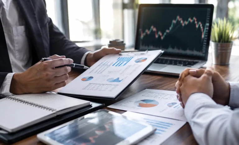 Fee Fixo no Brasil: Modelo de Assinatura Financeira Cresce Mais de 5 Vezes e Revoluciona Investimentos