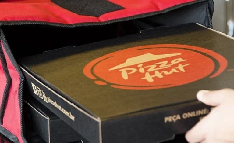 Pizza Hut é vendida por US$ 2,7 bilhões em movimento que chacoalha o mercado de fast-food