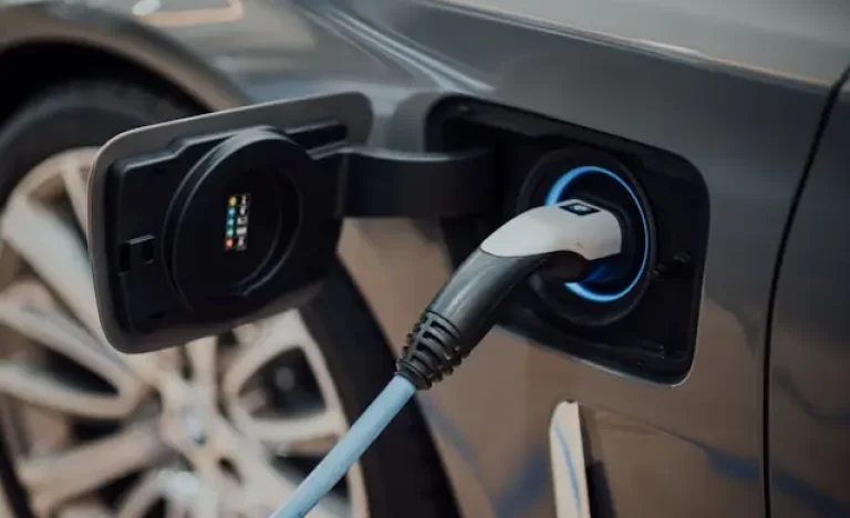 Super-Híbridos com Autonomia Estendida: A Nova Fronteira Automotiva para Viagens Longas e Reboque sem Preocupações