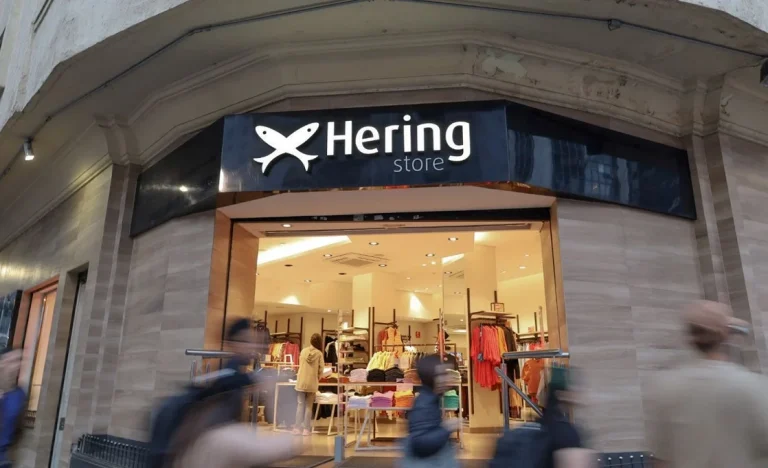Azzas 2154 (AZZA3) Desmente Venda da Hering: Grupo de Acionistas Liderado pela Família Hering Contrata Assessoria para Negociar Emancipação da Marca Icônica