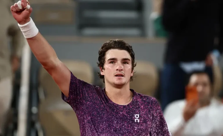 João Fonseca encara ex-Top 10 em estreia em Wimbledon 2024: saiba dia, hora e onde assistir ao jogo do brasileiro em Londres