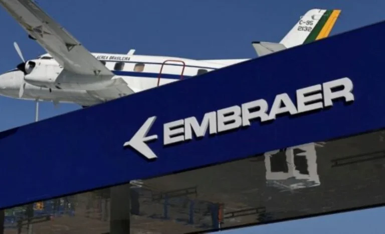 Embraer (EMBJ3): Entregas disparam 7% e batem recorde em 16 anos, analistas recomendam compra; veja o que esperar