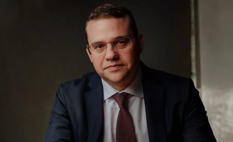Petróleo em Queda Reacende Debate sobre Cortes na Selic: BofA Analisa Impacto na Economia Brasileira