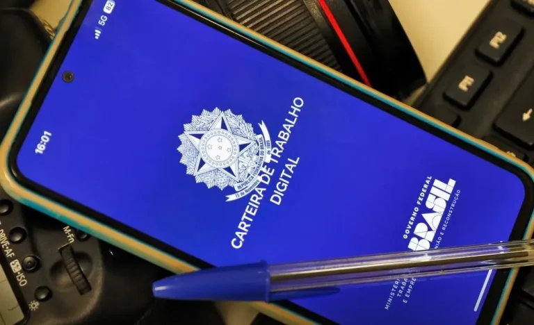 Choque de Realidade: 40% dos Brasileiros Culpa a Preguiça pela Pobreza, Diz Datafolha, Superando Crenças em Falta de Oportunidades