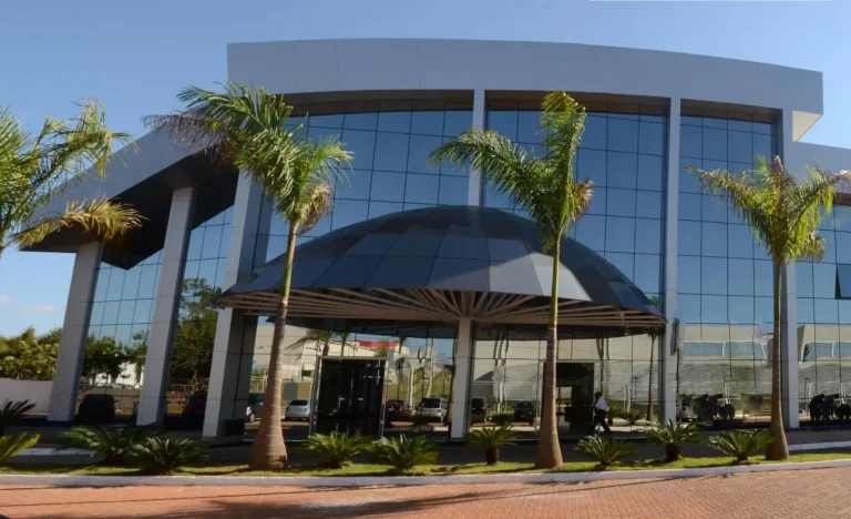 Embrapa em Alerta: Crise de Financiamento Ameaça Legado de Excelência do Agro Brasileiro e Inovação em IA