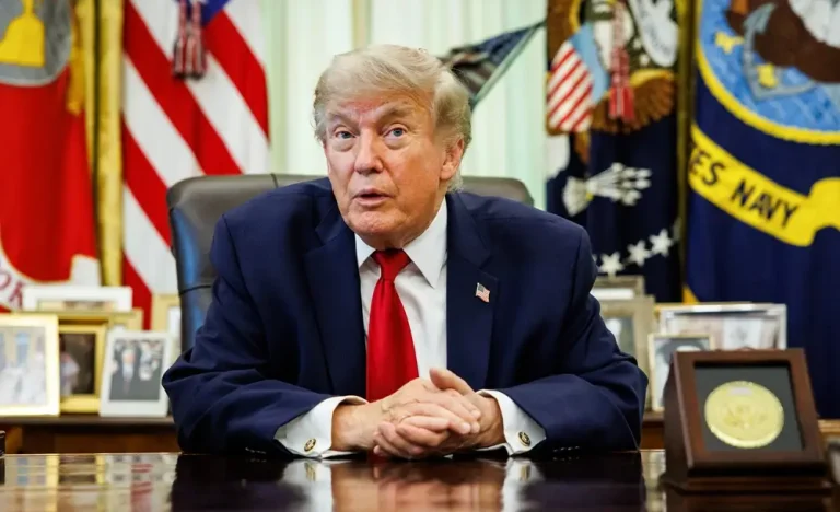 Trump Ameaça Com Tarifas de Até 200% em Genéricos Importados: Produção nos EUA ou Preço nas Alturas