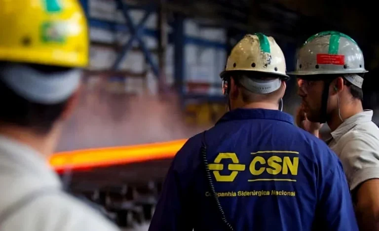 Fitch corta rating da CSN para CCC+ e alerta sobre alto endividamento e risco de refinanciamento