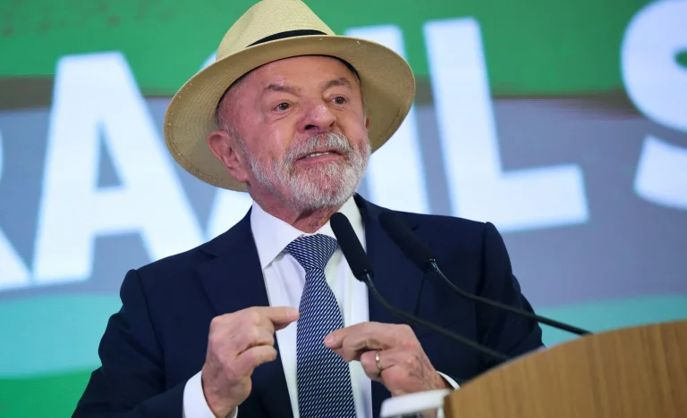 Lula desafia Trump e Milei: ‘Que venham, mas a extrema direita não volta ao poder no Brasil’