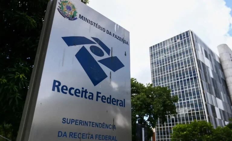 Arrecadação da Receita Federal em Janeiro Atinge R$ 325,71 Bilhões, Crescimento Real de 3,56% Impulsionado por IOF e Impostos sobre Capital