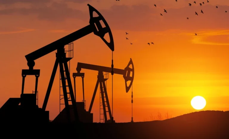 Petróleo pode disparar para US$ 100 o barril: Conflito no Irã e Estreito de Ormuz acendem alerta global