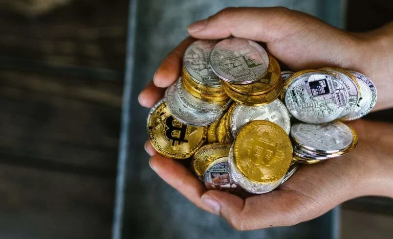 Fundos de Criptomoedas Disparam US$ 619 Milhões em Ingressos: Sinais de Recuperação do Mercado Cripto em Meio a Tensões Geopolíticas
