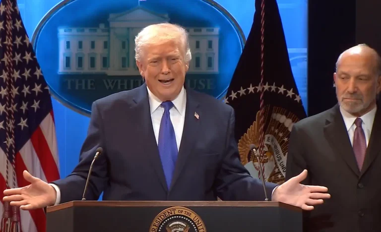 Trump acredita que Irã busca acordo em meio a tensões e ataques, mas questiona quem negocia
