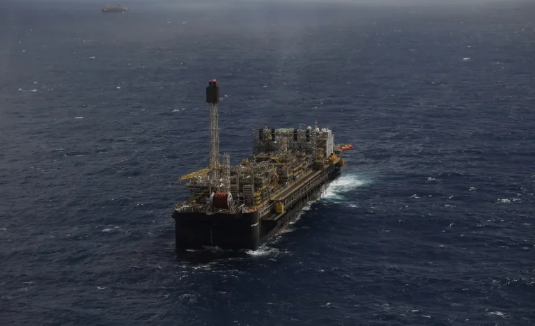 Diesel da Petrobras 60% Mais Barato que o Exterior Mesmo Após Reajuste, Alerta Abicom