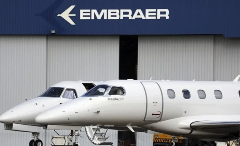 Embraer (EMBJ3): XP eleva recomendação para COMPRA e vê queda recente como OPORTUNIDADE de entrada para investidores